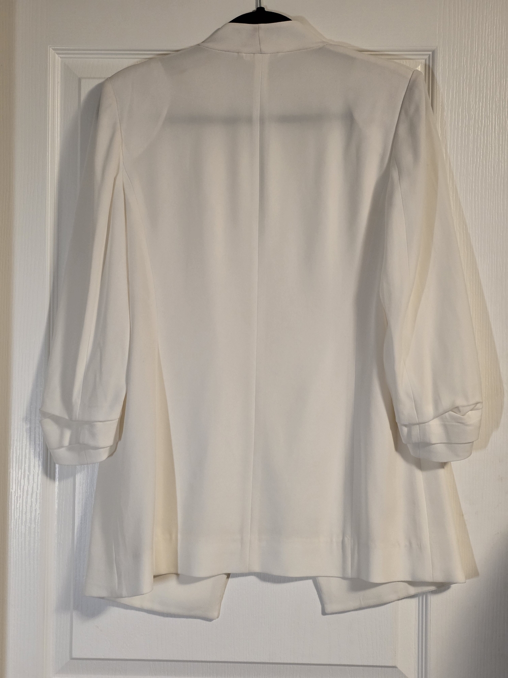 EUC Aritzia Babaton Macauley Crepe Blazer - White Size 8 - Picture 4 of 6